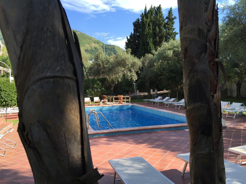 Hotel Villa Al Parco Forio di Ischia Buitenkant foto